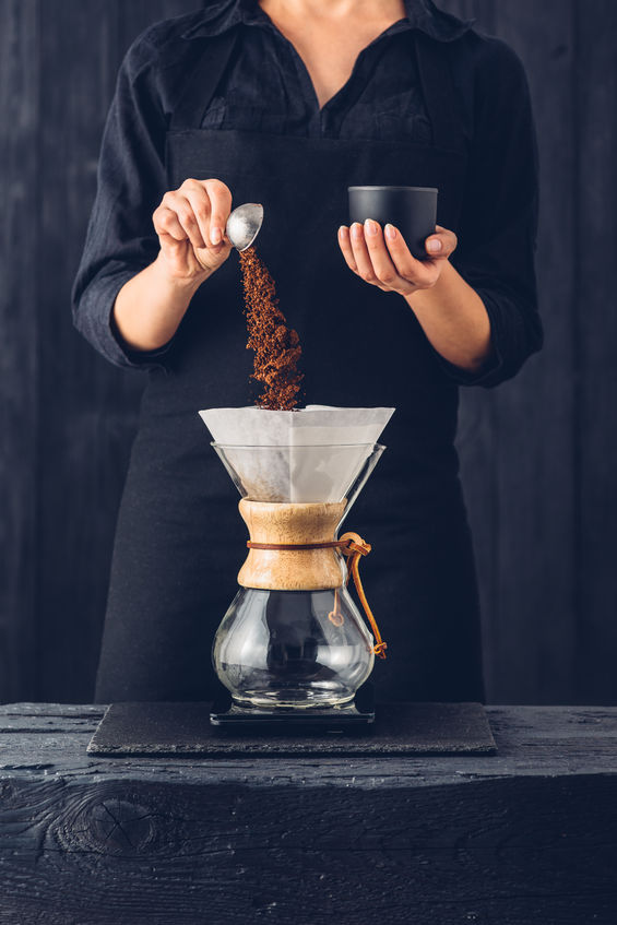 Making Cffee with a Chemex